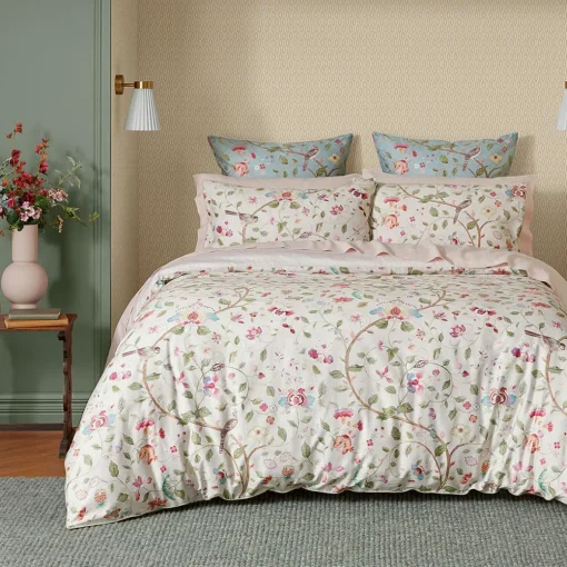 Arils Garden Quilt Cover