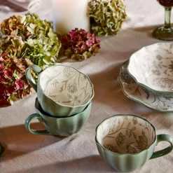 Avignon Tea Cup