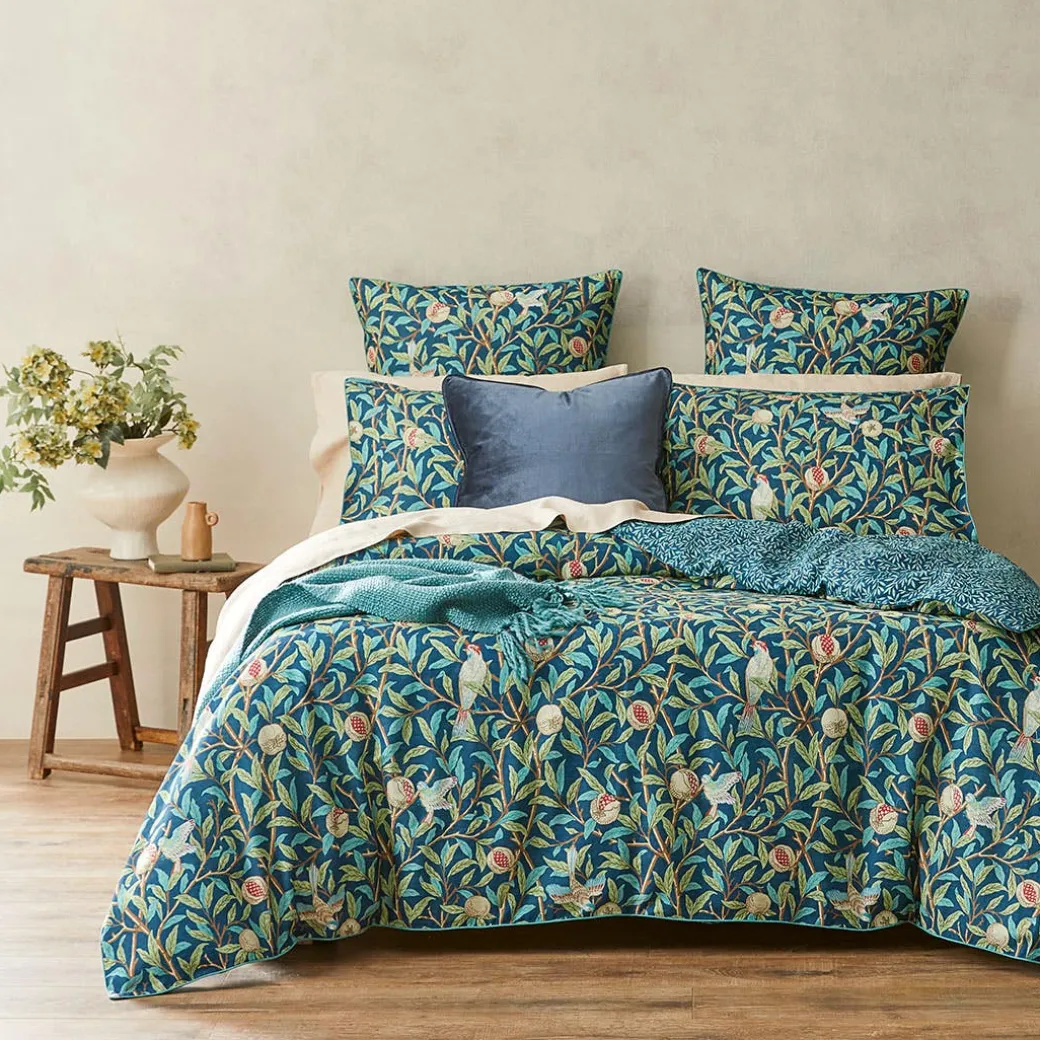 Bird And Pomegranate Quilt Cover