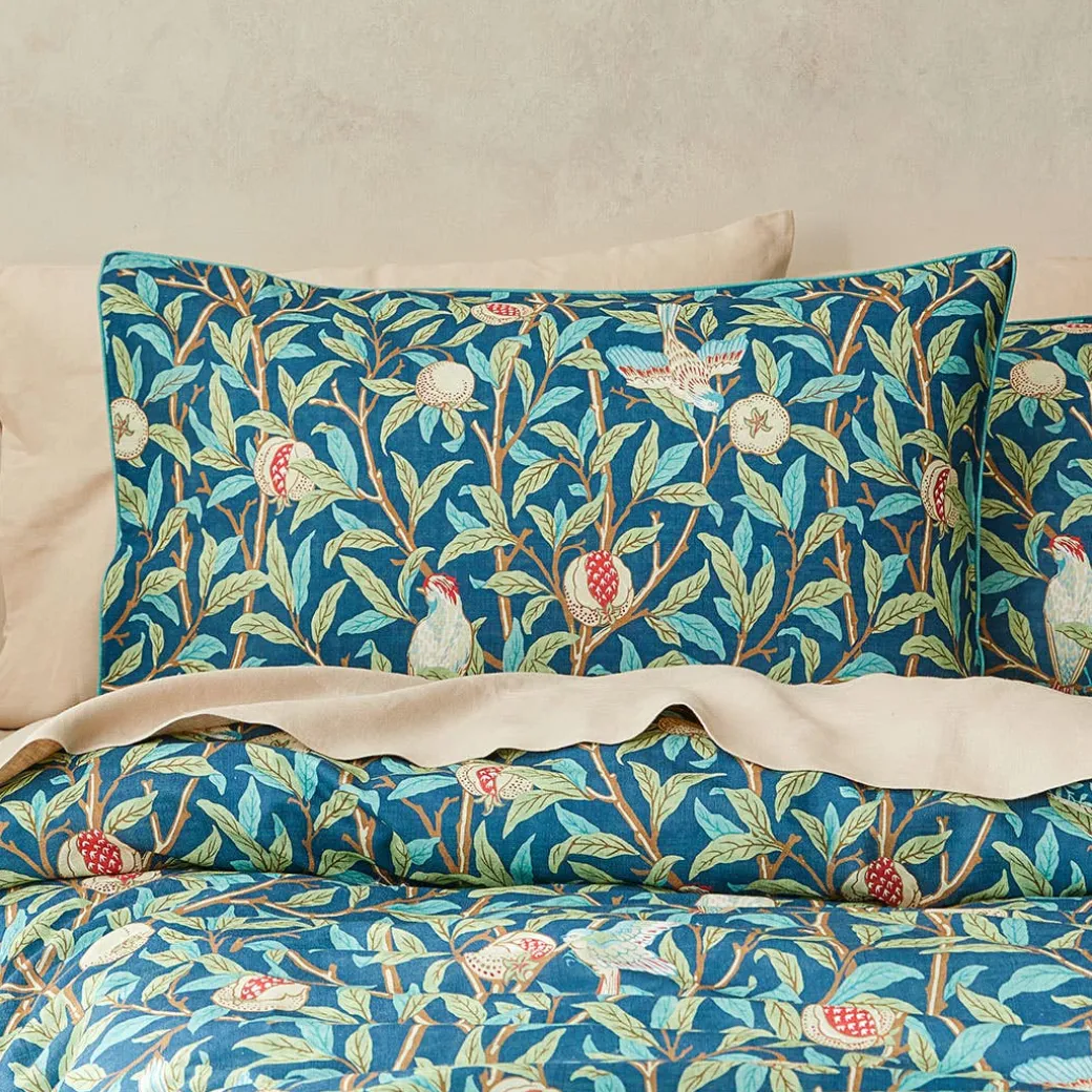 Bird And Pomegranate Quilt Cover