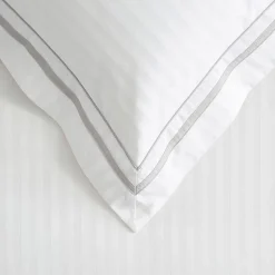 Cambridge 800TC Egyptian Cotton Quilt Cover - White Silver