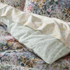 Conchita Quilt Cover