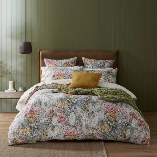 Conchita Quilt Cover