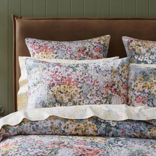 Conchita Quilt Cover