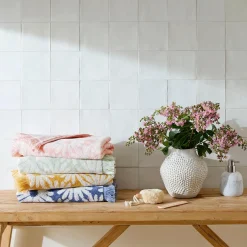 Daisy Towel - Blush