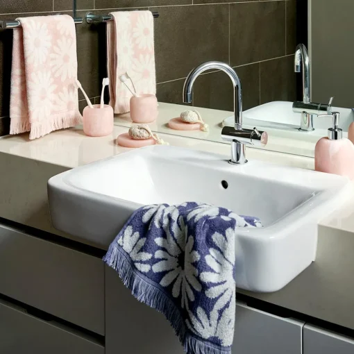 Daisy Towel - Blush