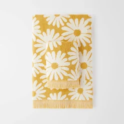 Daisy Towel - Blush