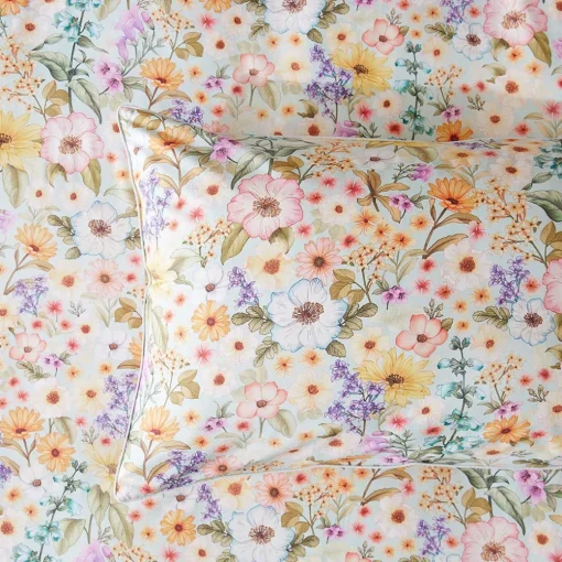 Dolores Quilt Cover