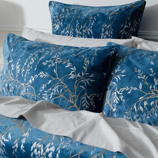 Gwendoline Velvet Quilt Cover
