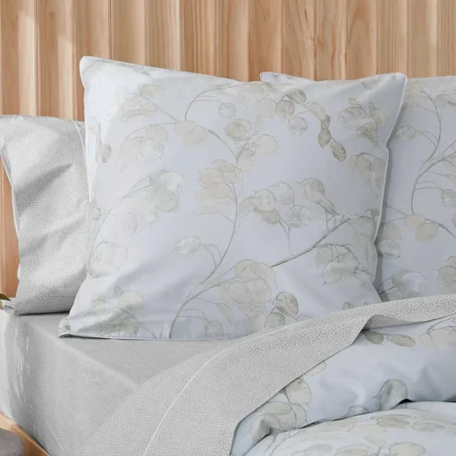 Honesty Quilt Cover