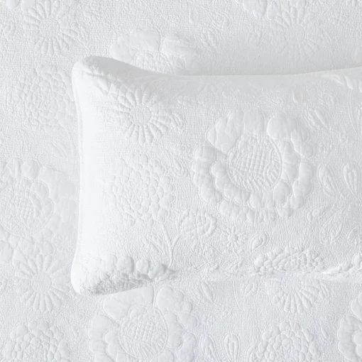 Isabeau Quilt Cover