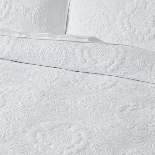 Isabeau Quilt Cover