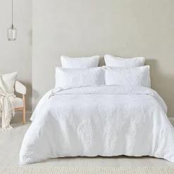 Isabeau Quilt Cover