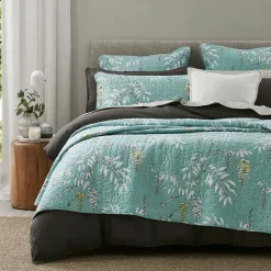 Japanese Flower Bedspread