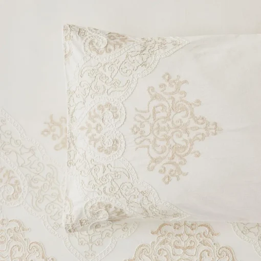 Jolie Quilt Cover