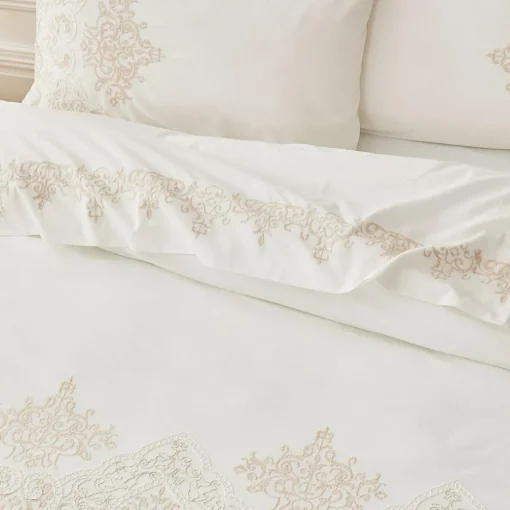Jolie Quilt Cover