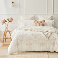 Jolie Quilt Cover