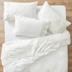 Jolie Quilt Cover