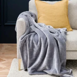 Kingston Throw - Pine