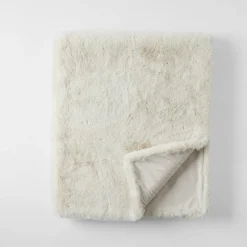 Luxury Faux Fur Throw - Silver
