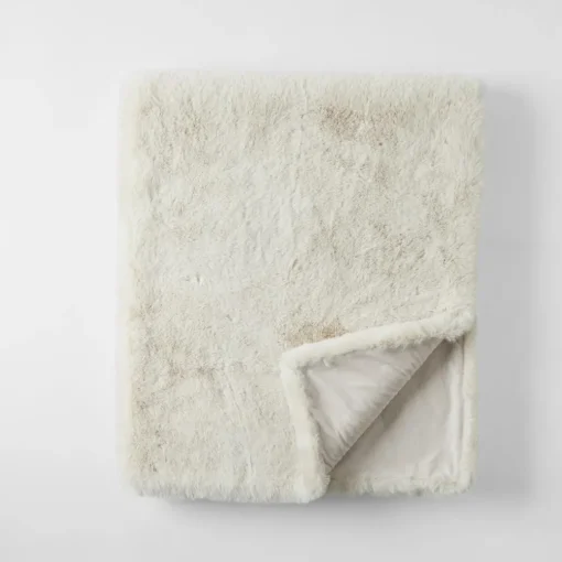 Luxury Faux Fur Throw - Silver