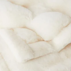 Malmo Faux Fur Throw - Pumice