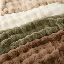 Malmo Faux Fur Throw - Pumice