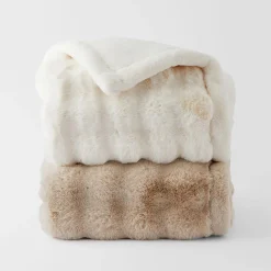 Malmo Faux Fur Throw - Pumice