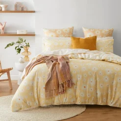 Marguerite Quilt Cover