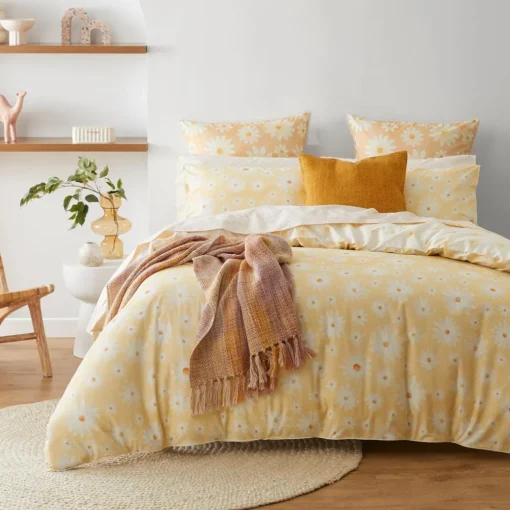 Marguerite Quilt Cover