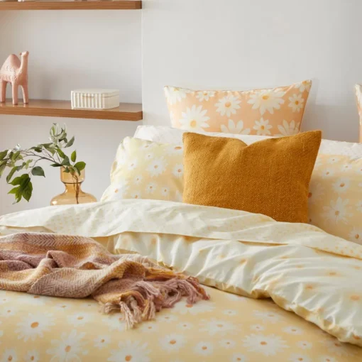 Marguerite Quilt Cover
