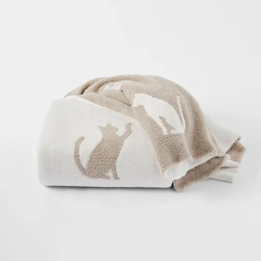 Mittens Throw