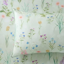Pamela Quilt Cover