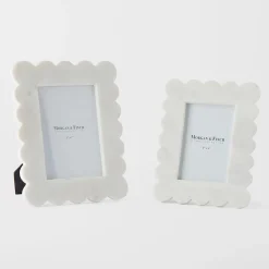 Scallop Marble Photo Frame