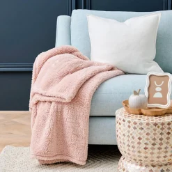 Super Soft Throw - Light Pink