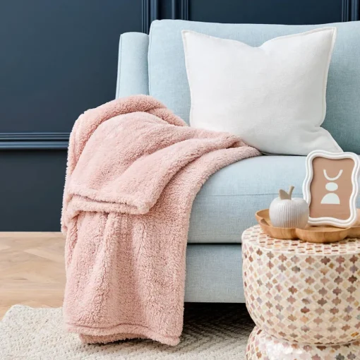 Super Soft Throw - Light Pink