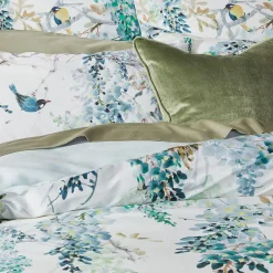 Wisteria Falls Quilt Cover