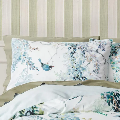 Wisteria Falls Quilt Cover