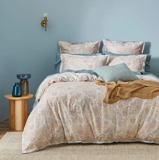 Yasmina Quilt Cover
