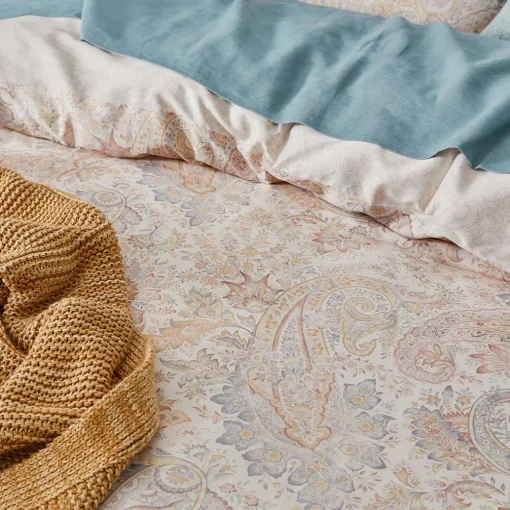 Yasmina Quilt Cover