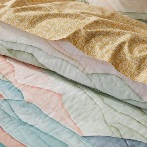 Yulara Quilt Cover